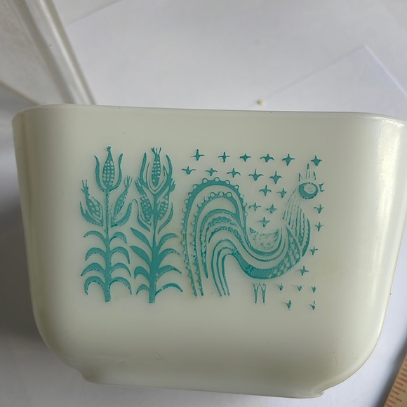 Vintage Pyrex Amish butterprint refrigerator dish 501 1 1/2cu… - Picture 13 of 16